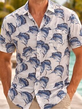 Men's Short-Sleeve Button-Down Shirt in Blue Fish Print